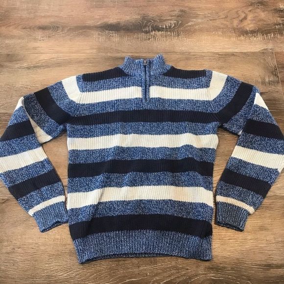 OshKosh B’gosh Sweater - Picture 1 of 4